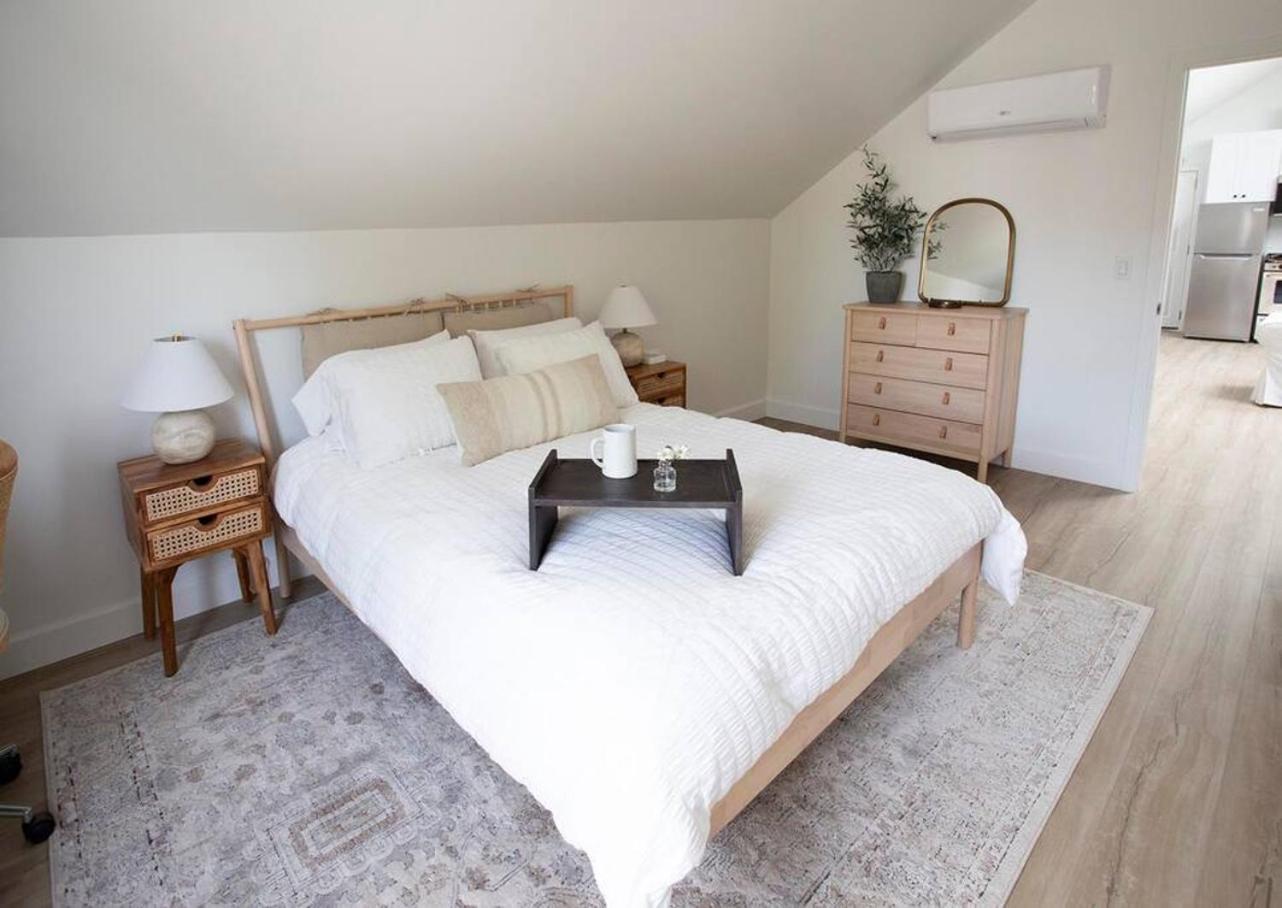 Elegant, Beautiful, Modern, King Bed Casa de férias